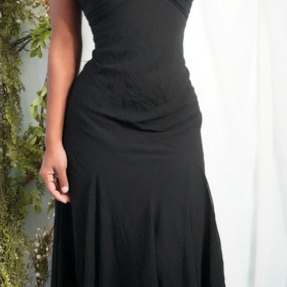 Studio Black Sleeveless Spaghetti Strap Cocktail Gown - Picture 5 of 6